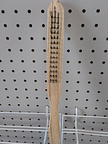 Щётка Bohrer с 3-х рядной стальной оцинкованной проволокой (деревянная рукоятка)